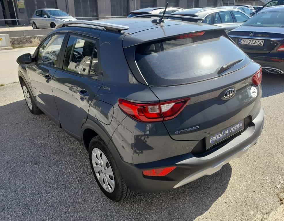 Kia Stonic 1.2 LX FUN