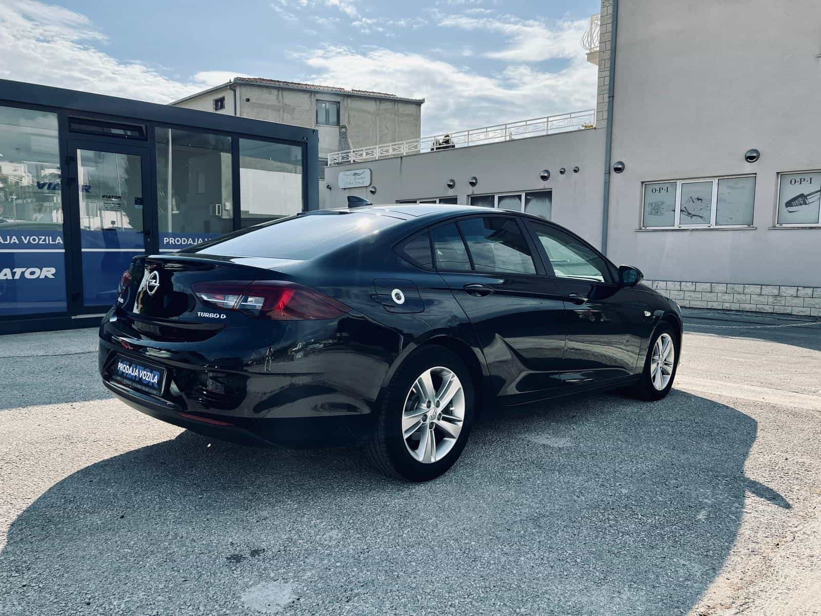 Opel insignia 1.6 CDTI AUT.