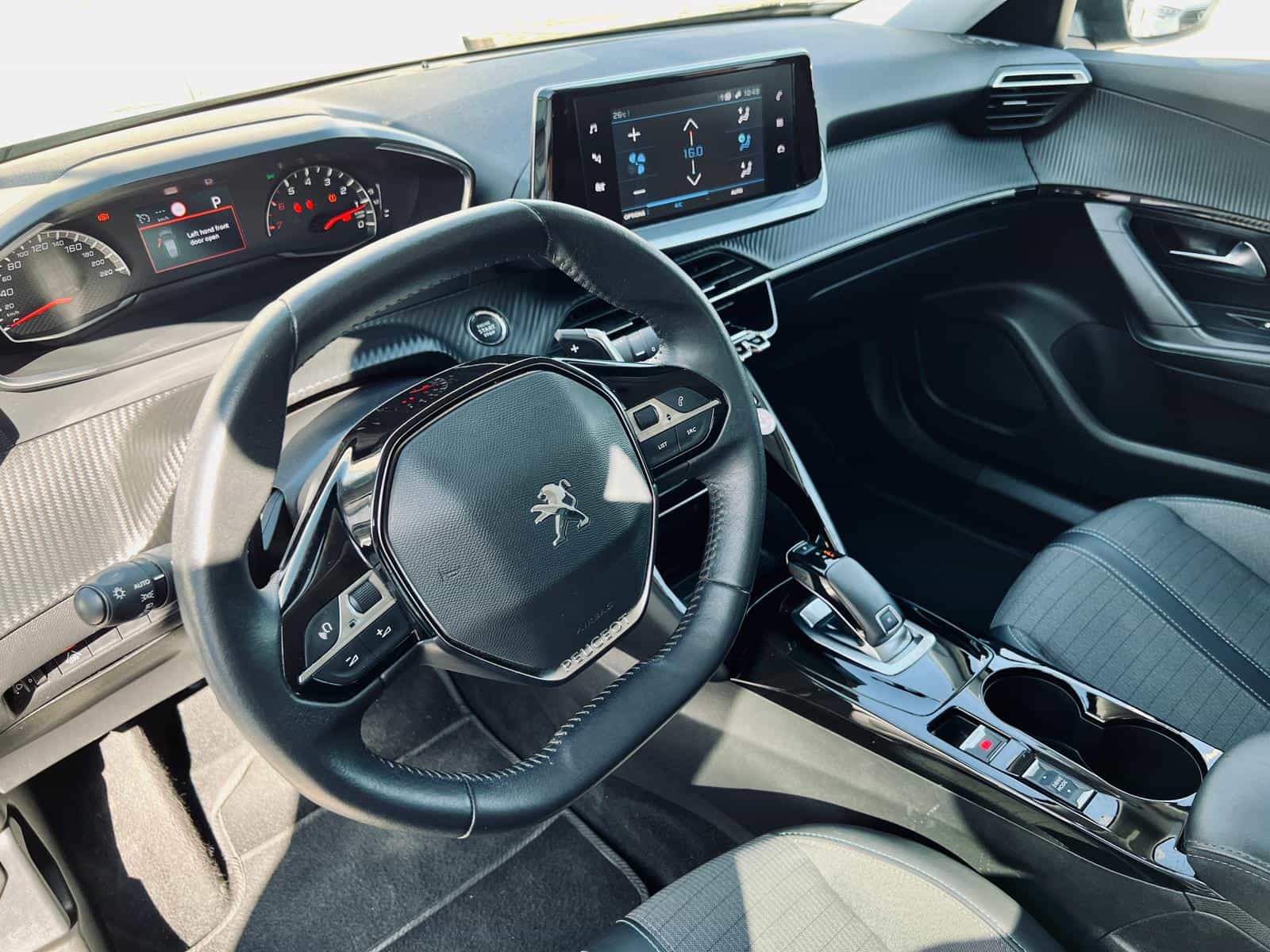 Peugeot 2008 1,2 | AUT.