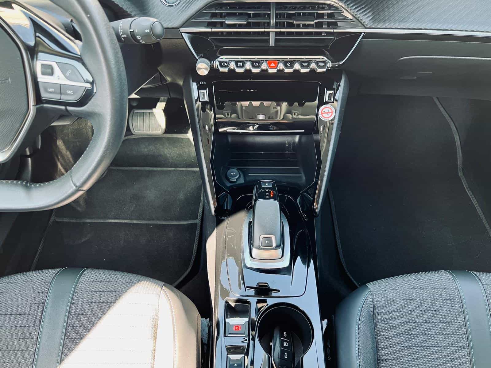 Peugeot 2008 1,2 | AUT.