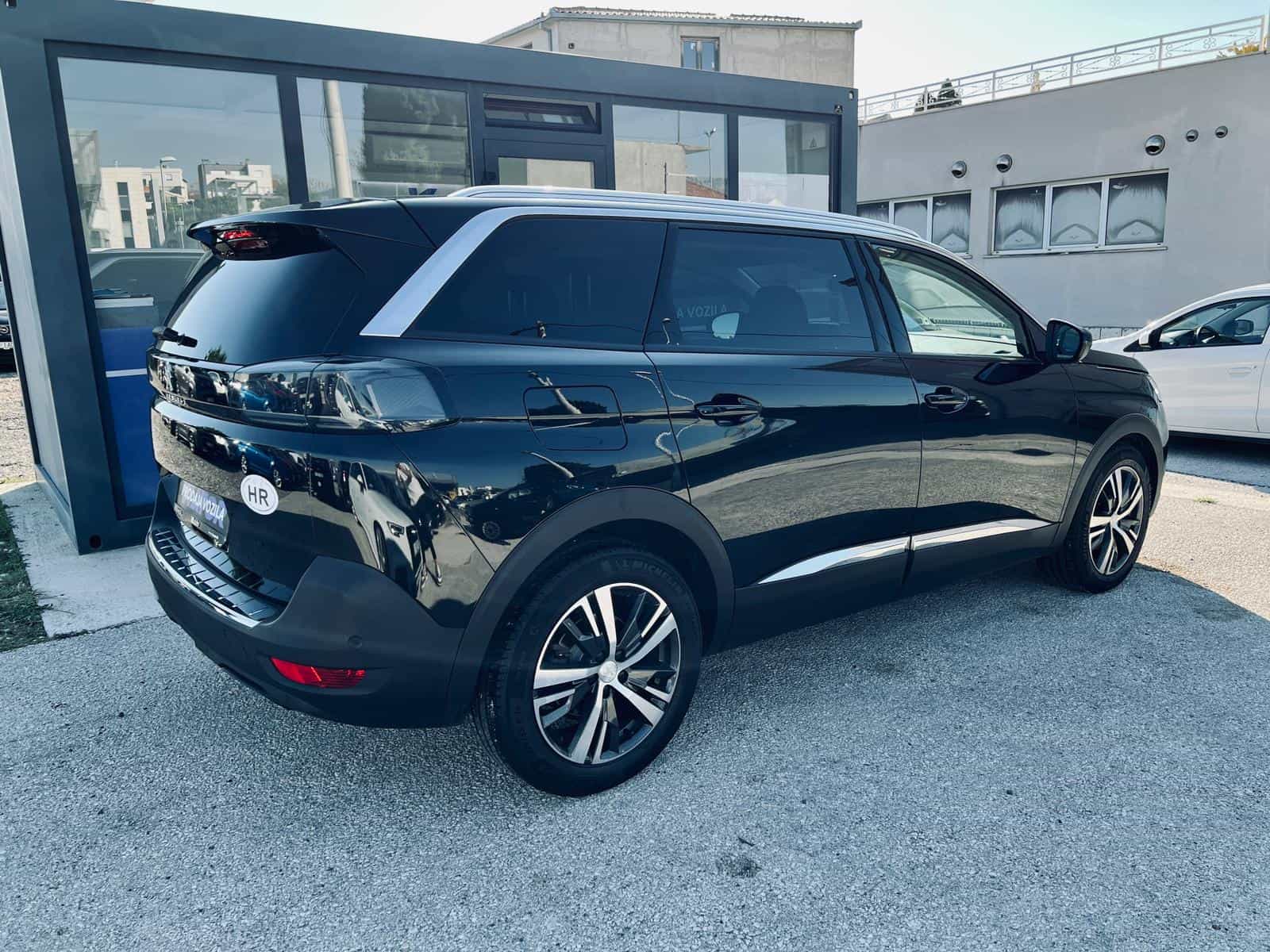 Peugeot 5008 1,5 BlueHDI AUT.
