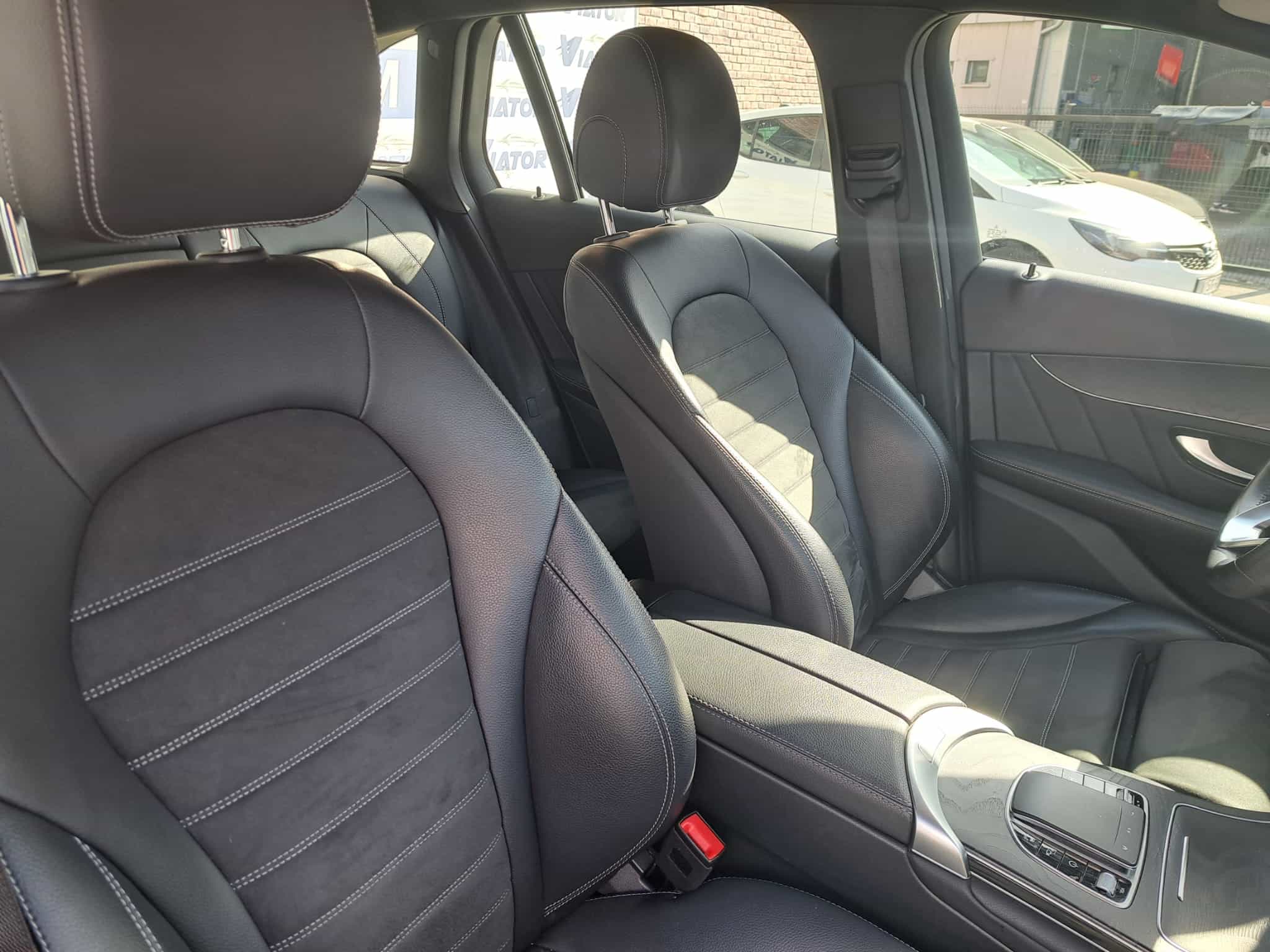 Mercedes-Benz GLC 220 D 4Matic