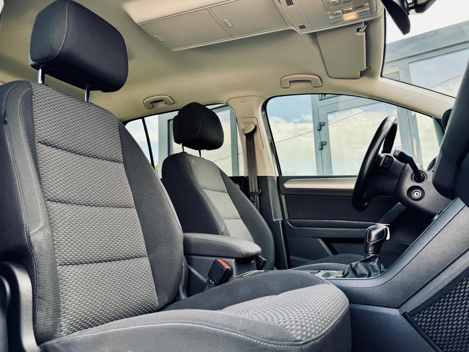 VW Touran 2.0 TDI | AUT R-line