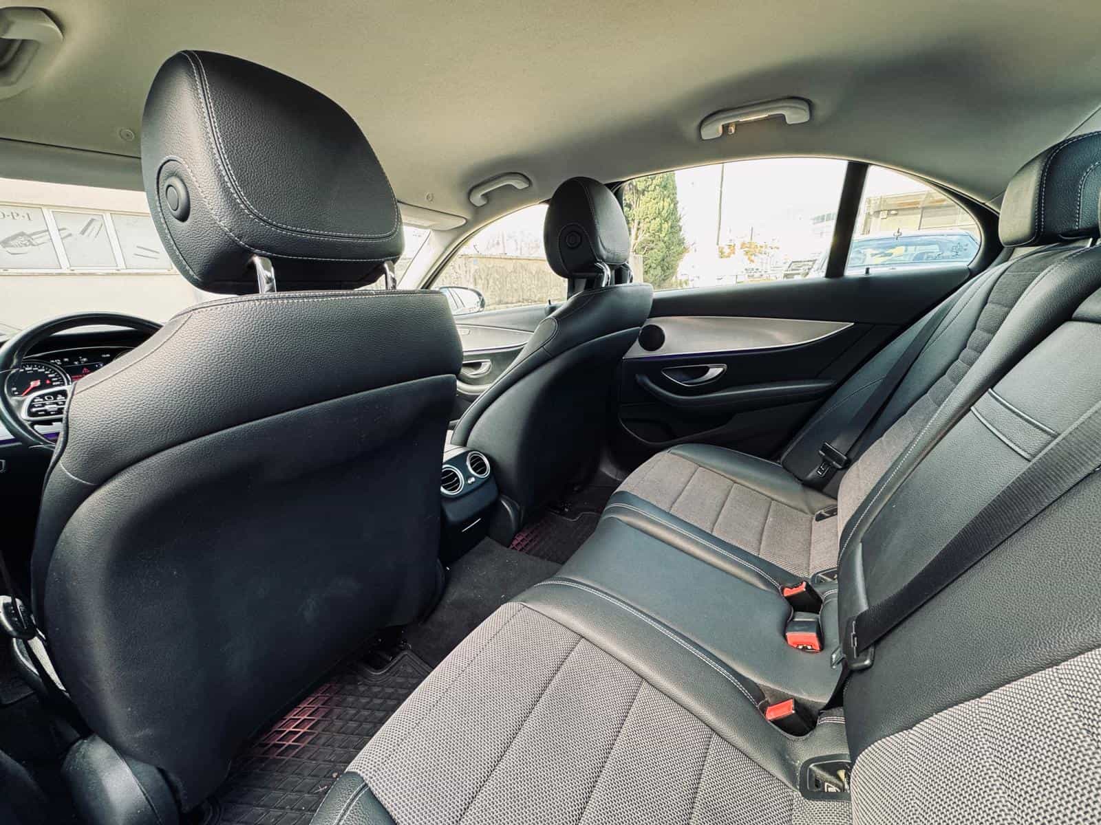 Mercedes E-class 220 D AUT. / Avantgarde