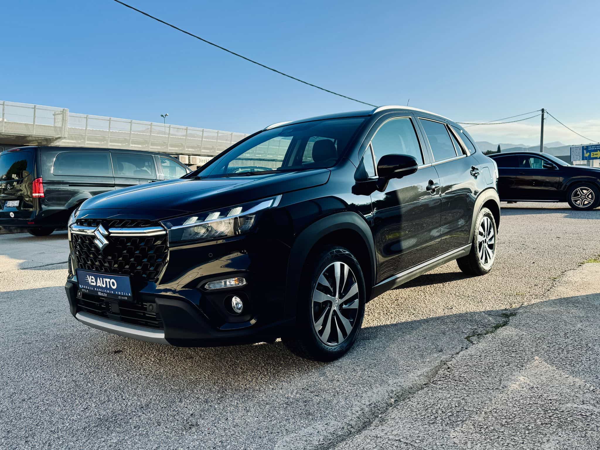 Suzuki SX4 S-Cross 1,4 / Hybrid