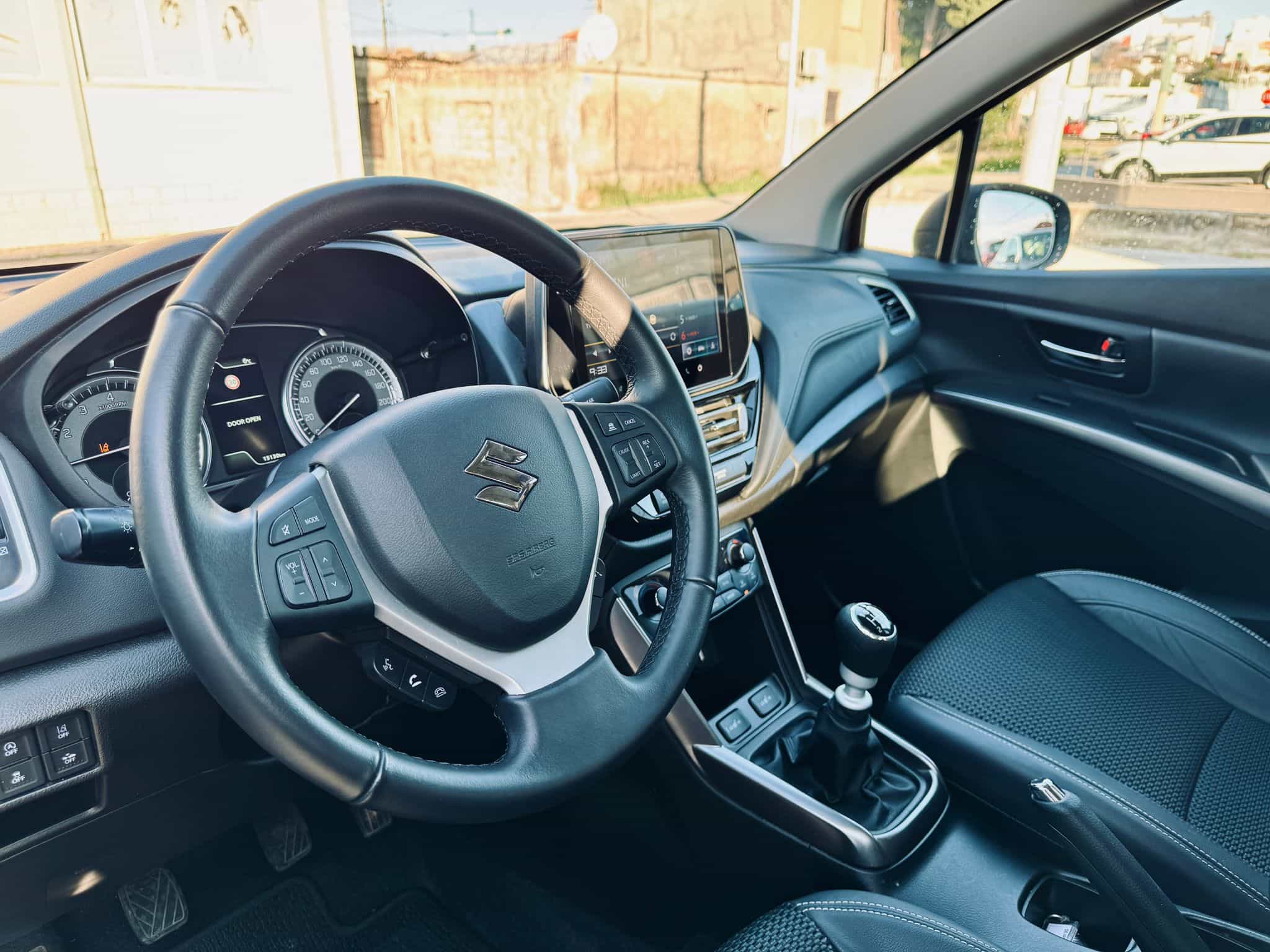 Suzuki SX4 S-Cross 1,4 / Hybrid