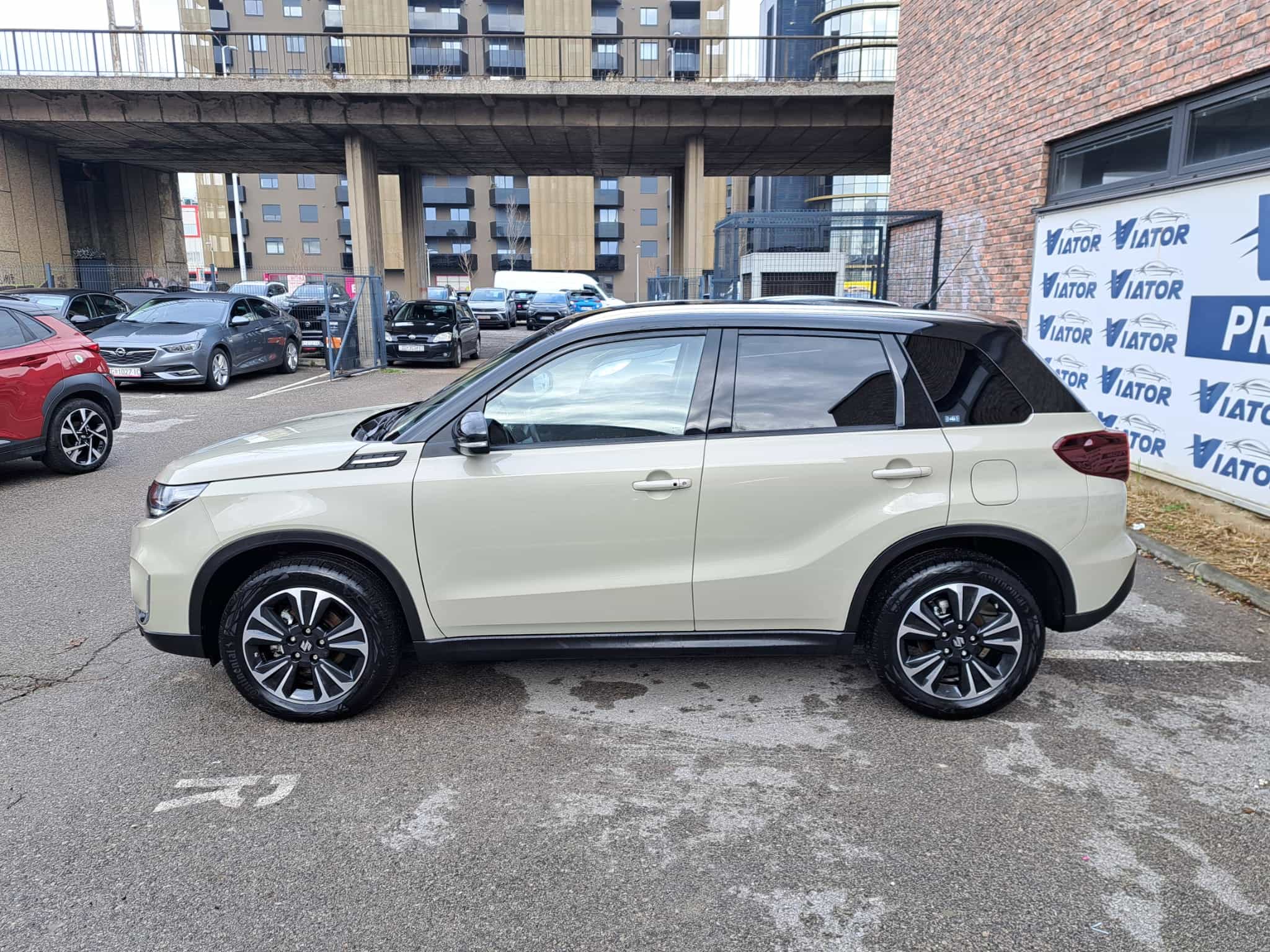 Suzuki Vitara 1,4 Elegance / Hybrid