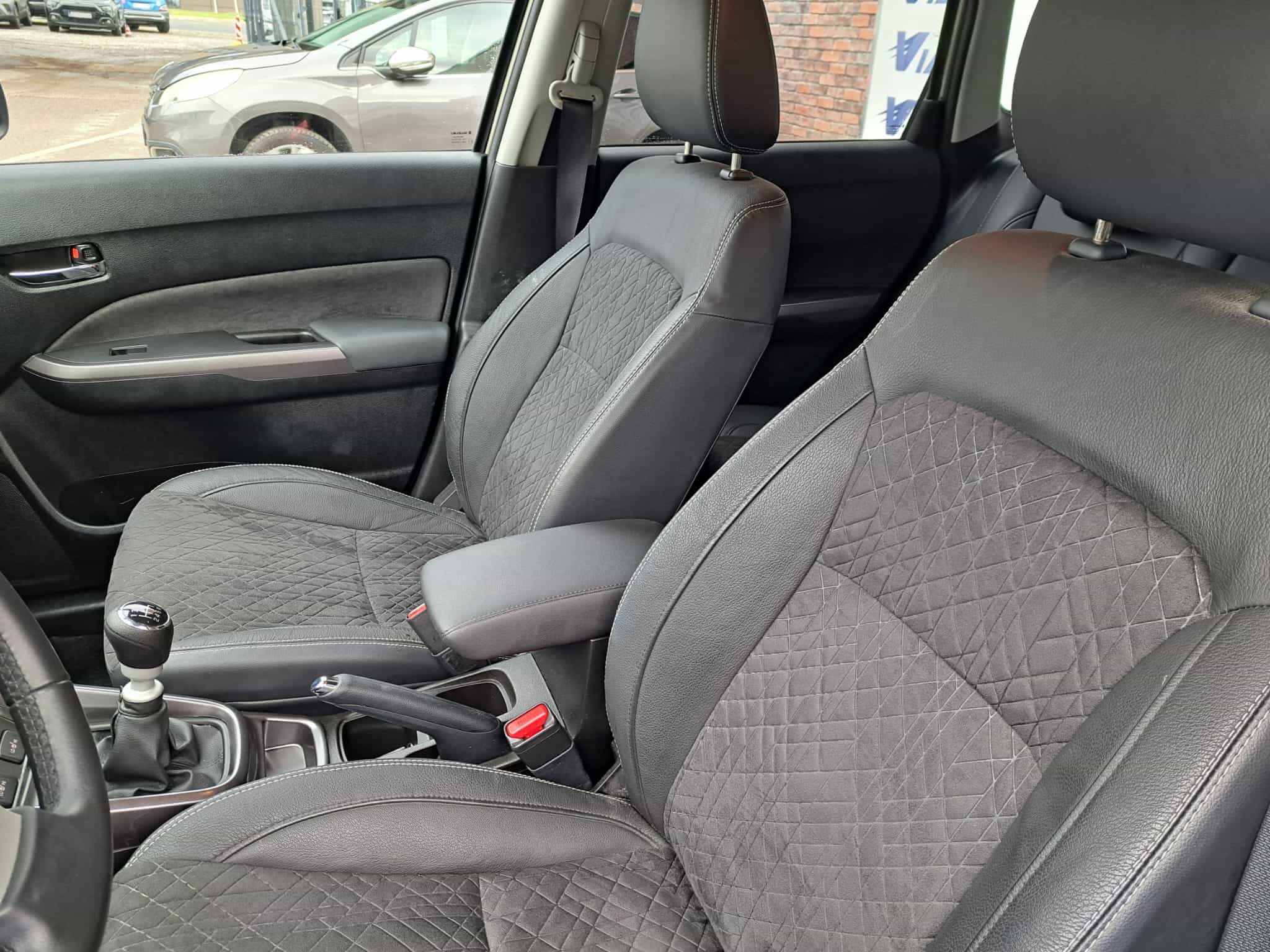 Suzuki Vitara 1,4 Elegance / Hybrid