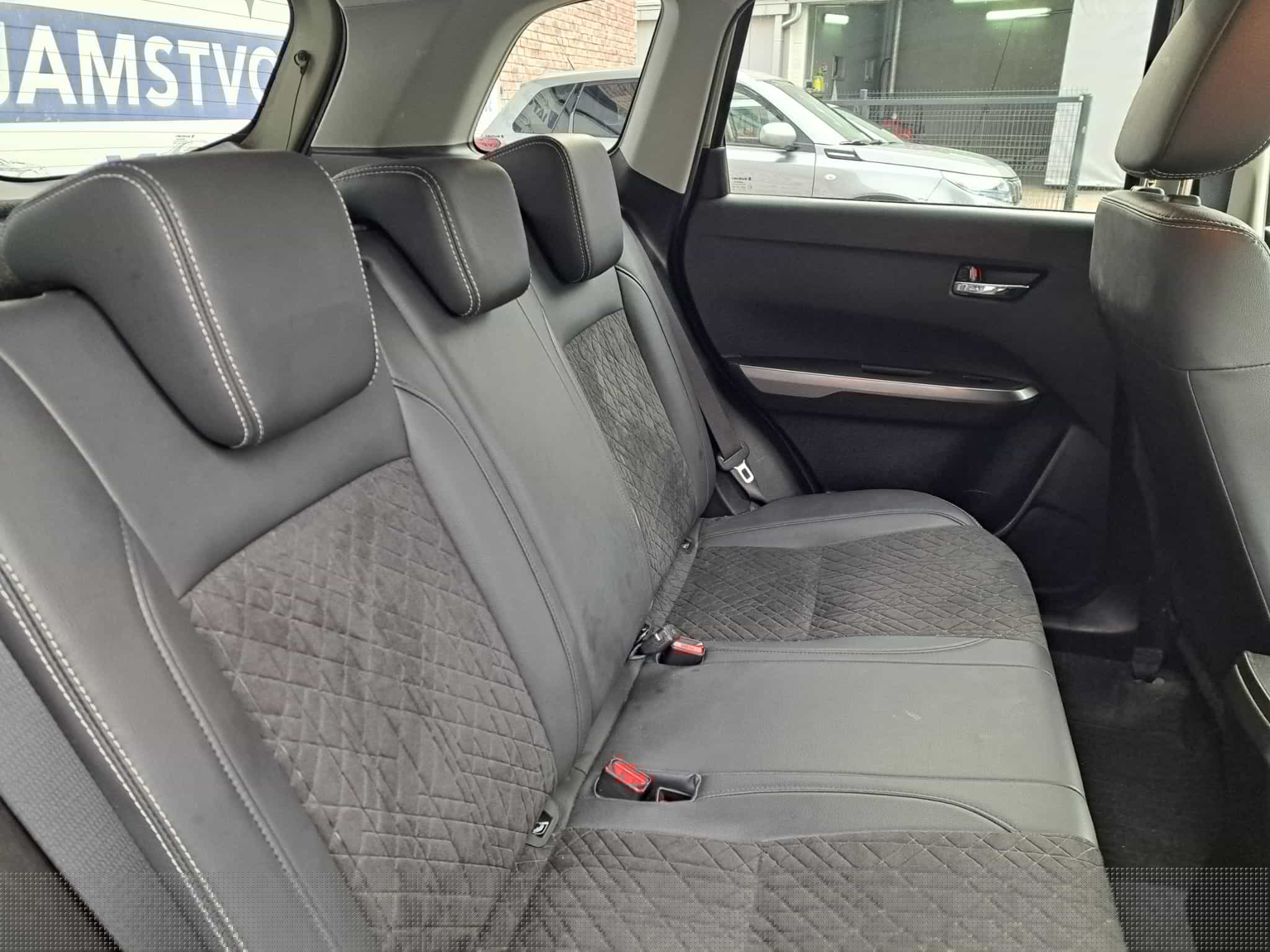Suzuki Vitara 1,4 Elegance / Hybrid