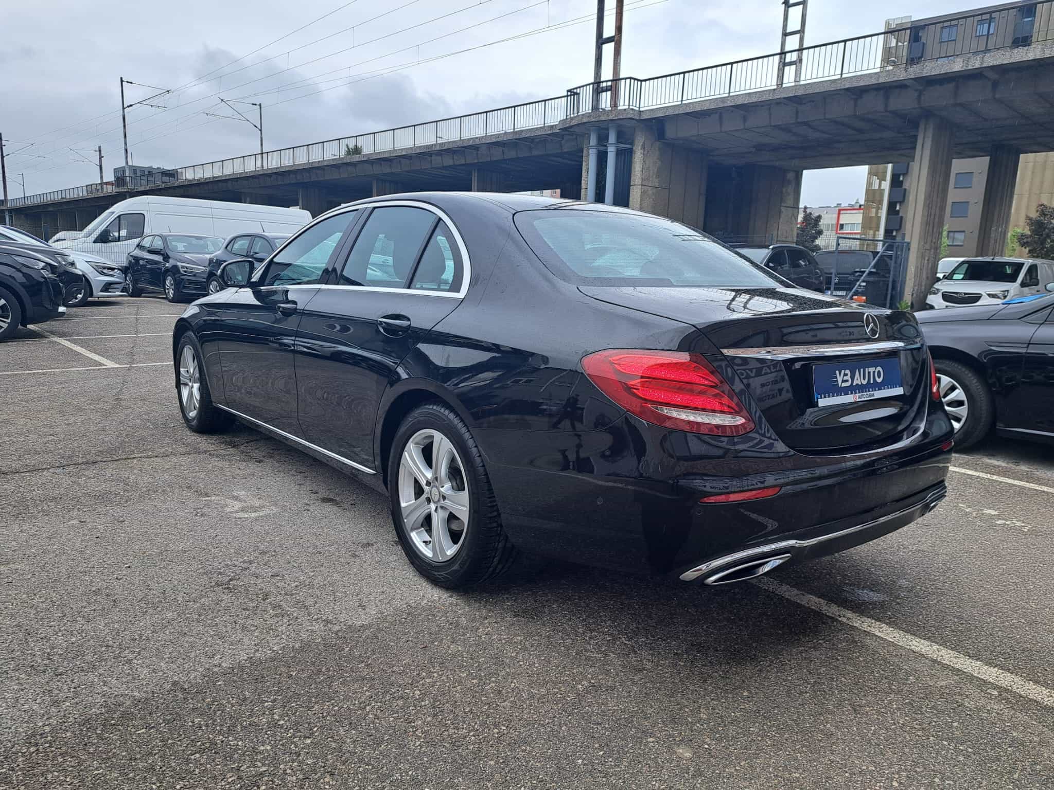 Mercedes-Benz E-klasa 220 D | AUT.