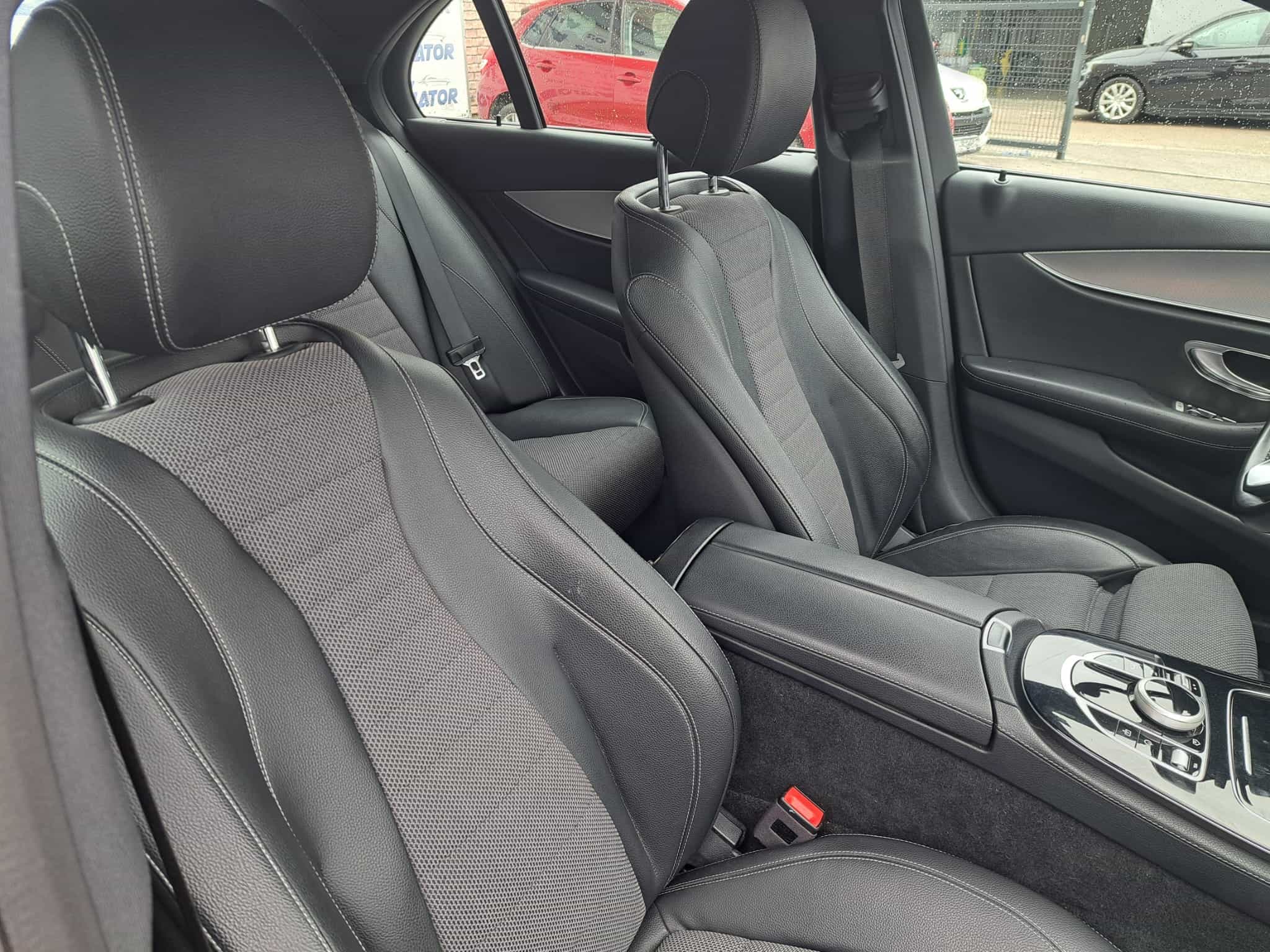 Mercedes-Benz E-klasa 220 D | AUT.