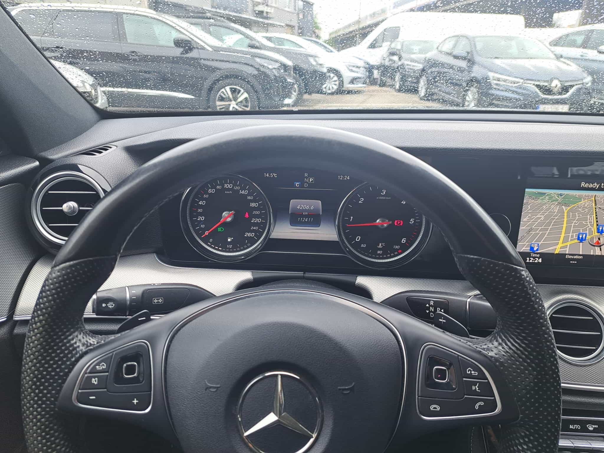Mercedes-Benz E-klasa 220 D | AUT.