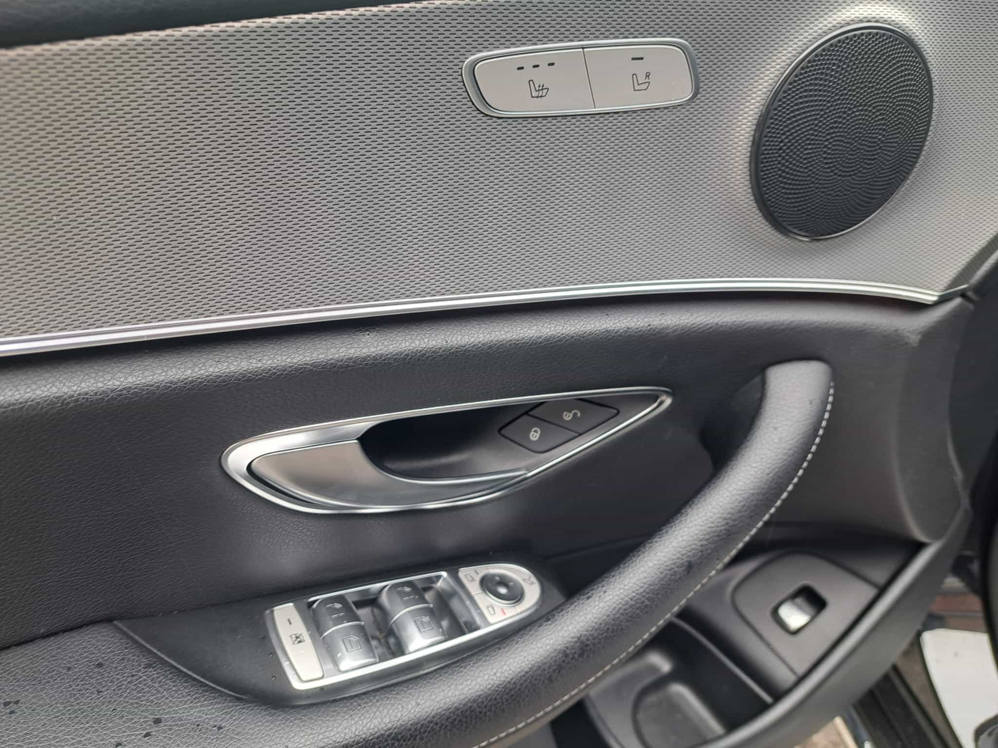 Mercedes-Benz E-klasa 220 D | AUT.