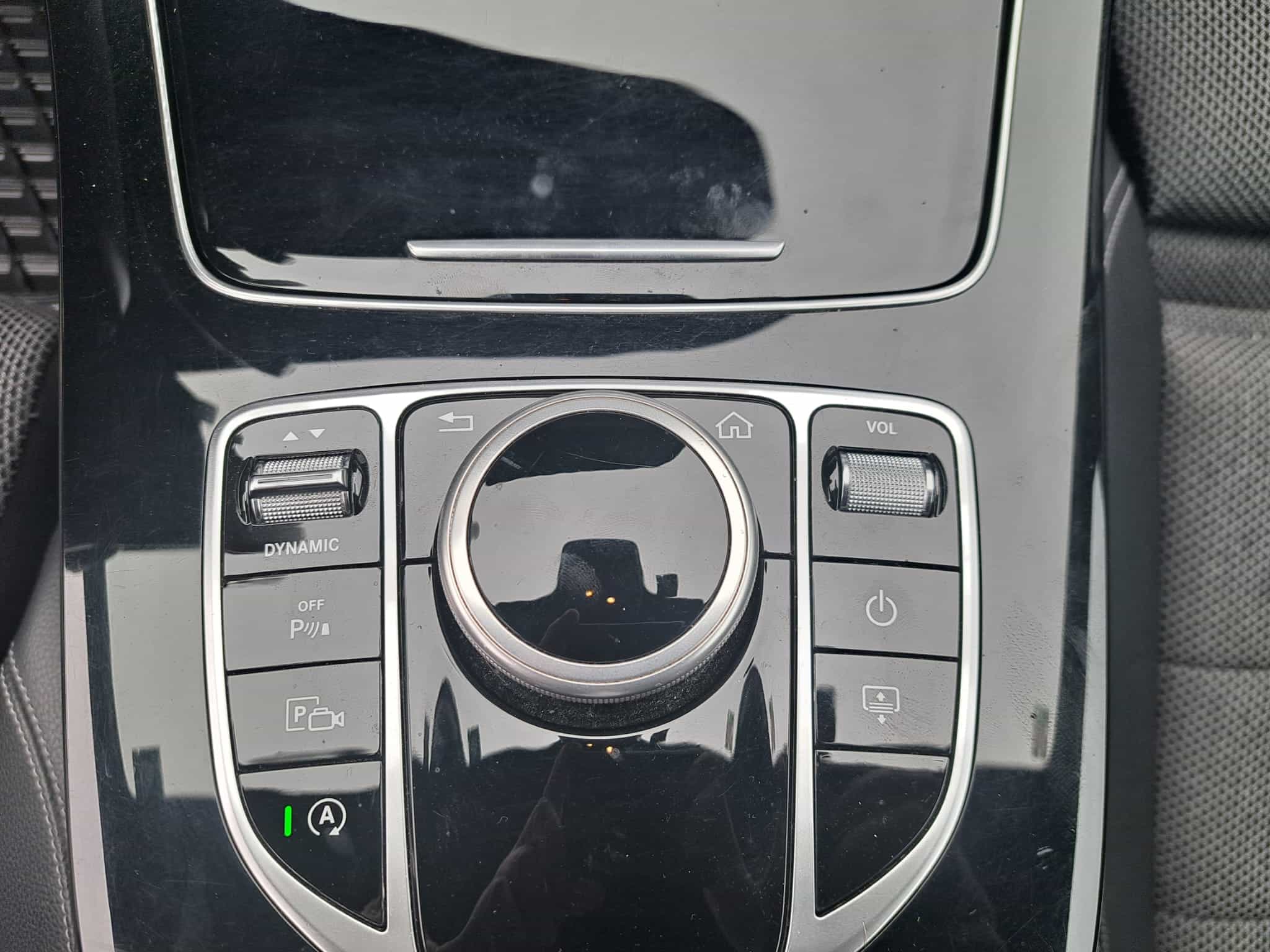 Mercedes-Benz E-klasa 220 D | AUT.