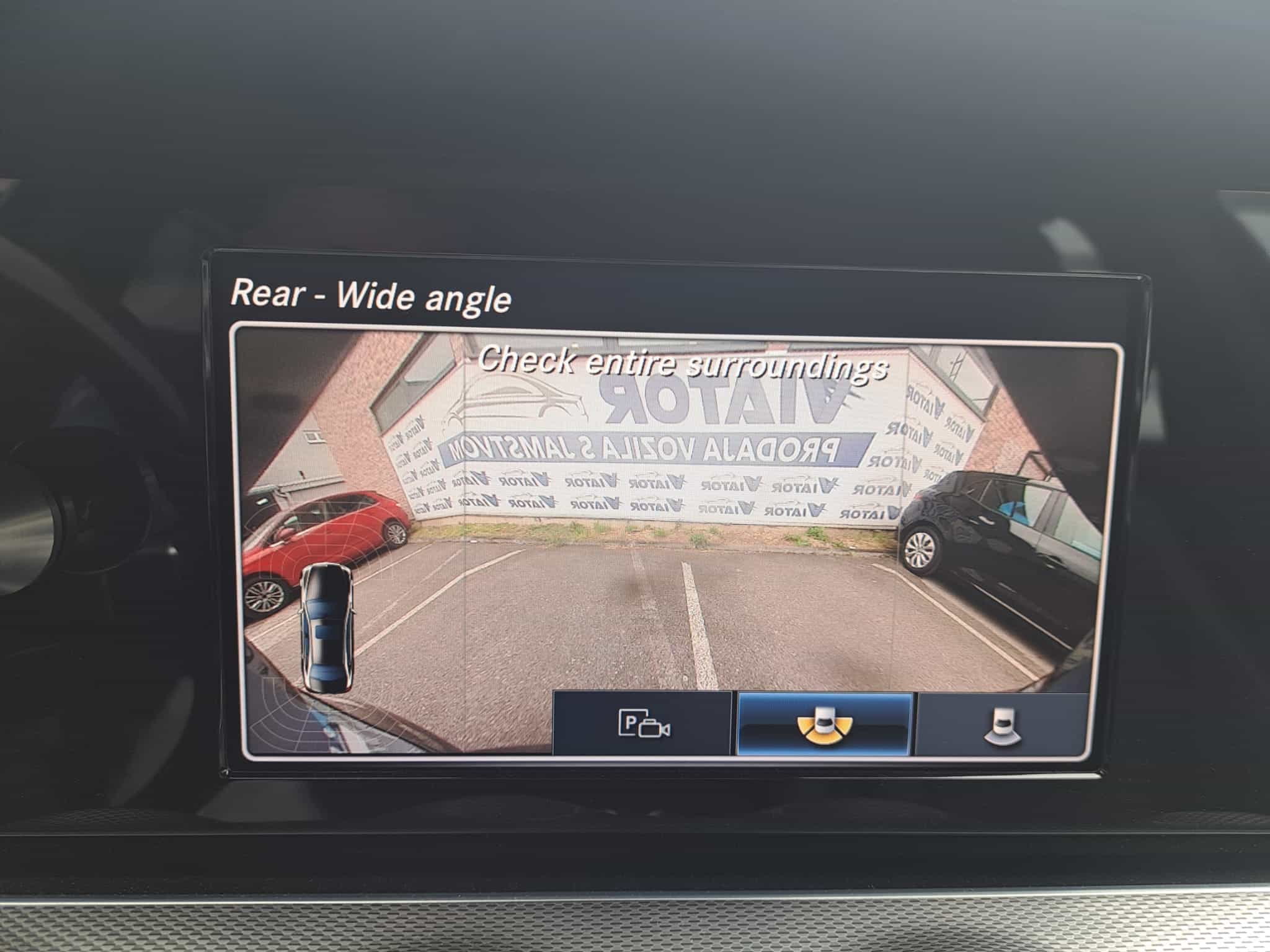 Mercedes-Benz E-klasa 220 D | AUT.