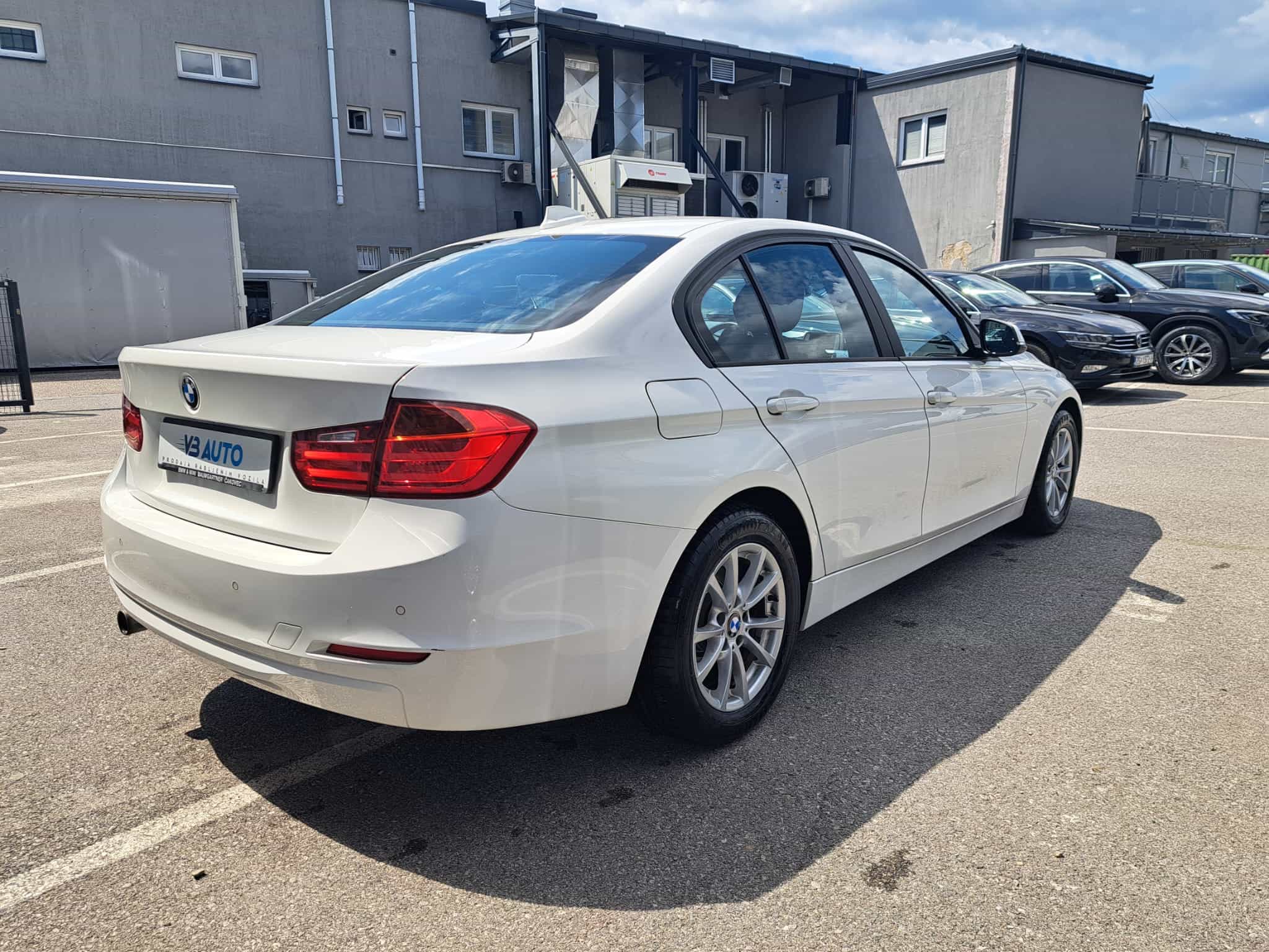 BMW 316D AT