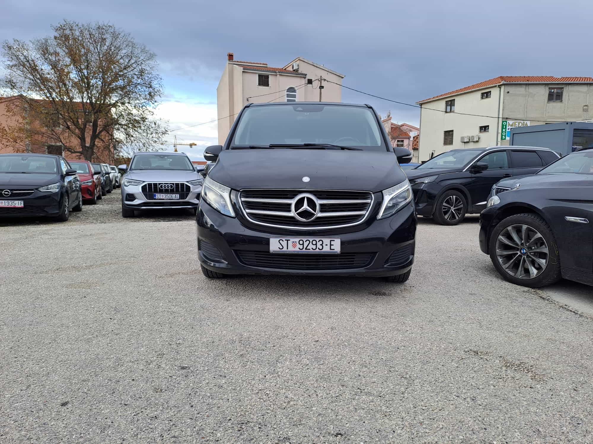 Mercedes-Benz V-klasa 220 CDI | AUT. |