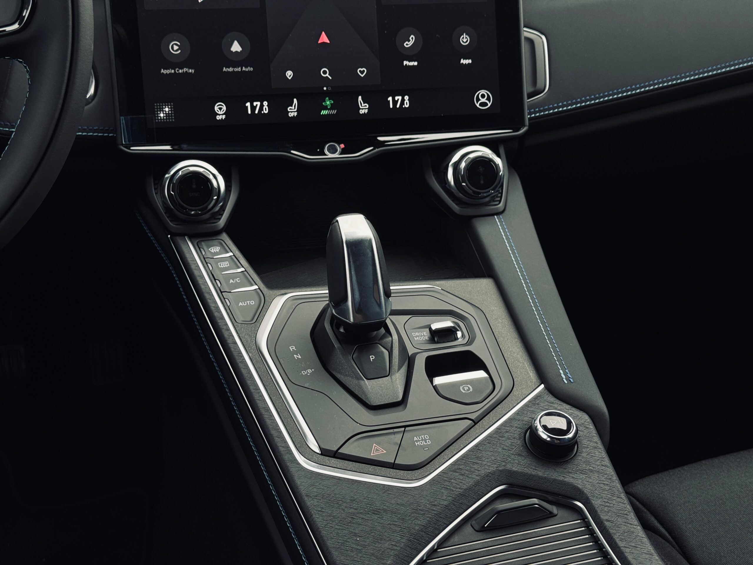 Lynk & Co 01 1.5TD | Plug-in Hybrid | Aut.