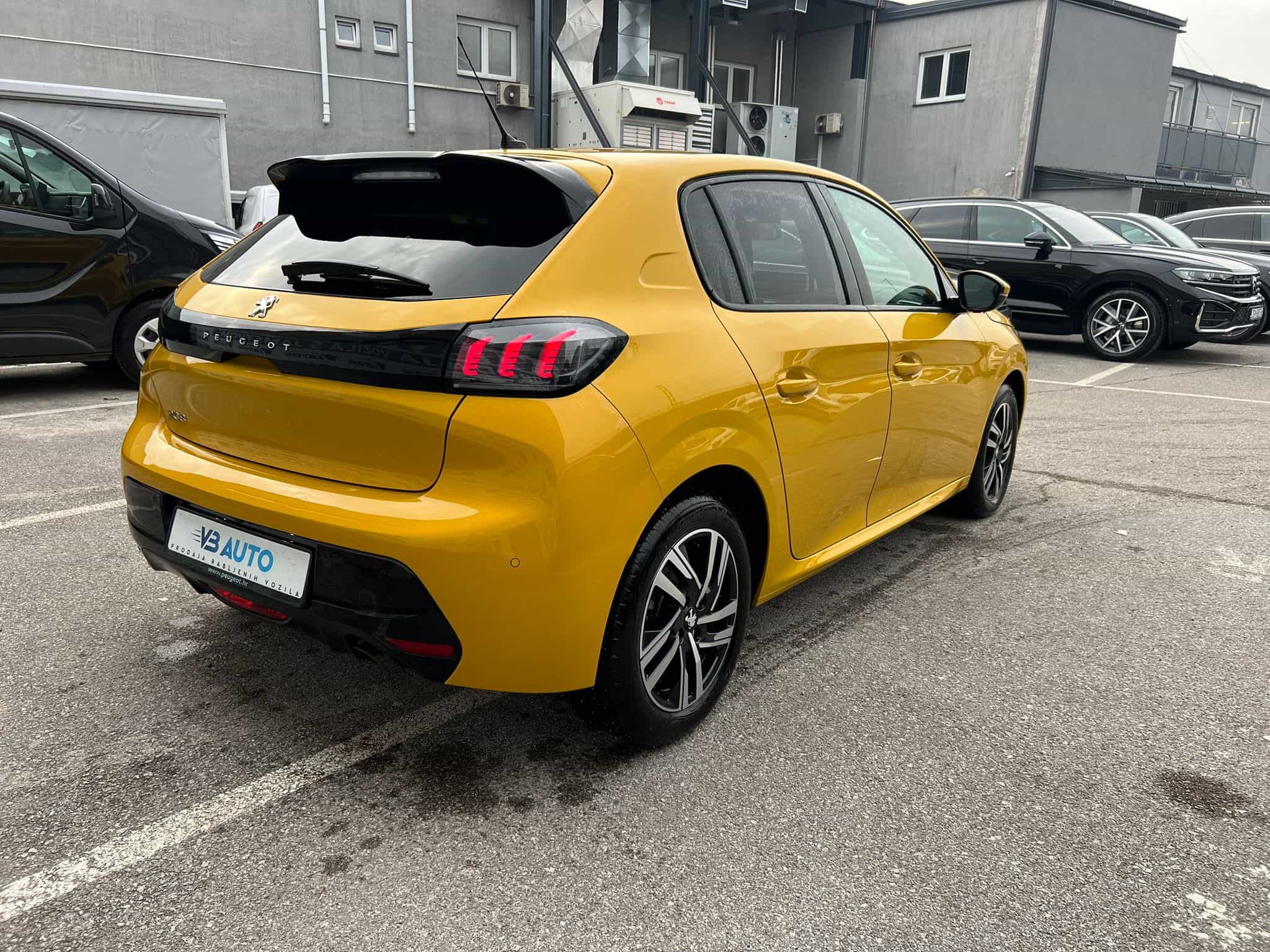 Peugeot 208 1.2 AUT.