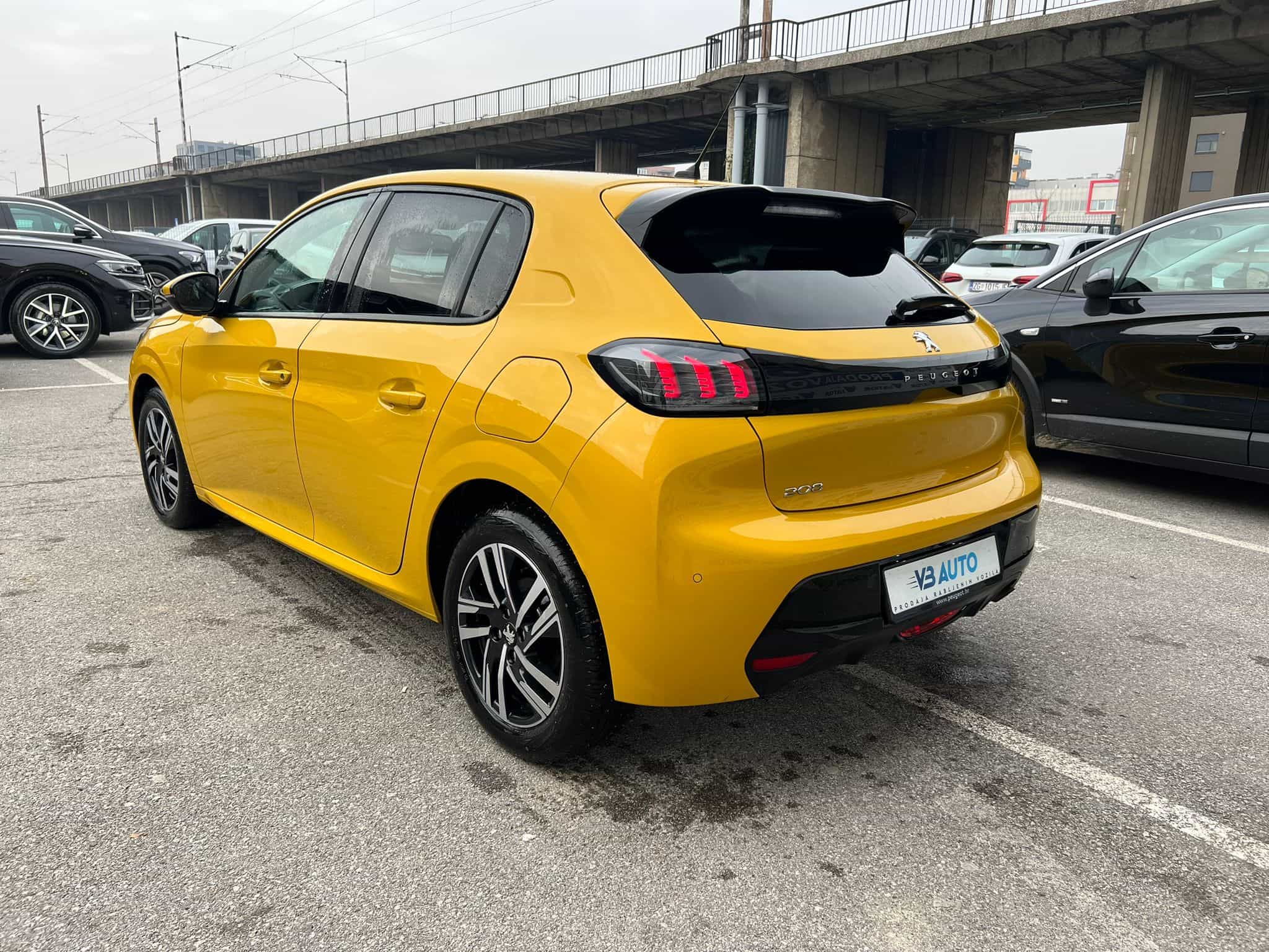 Peugeot 208 1.2 AUT.