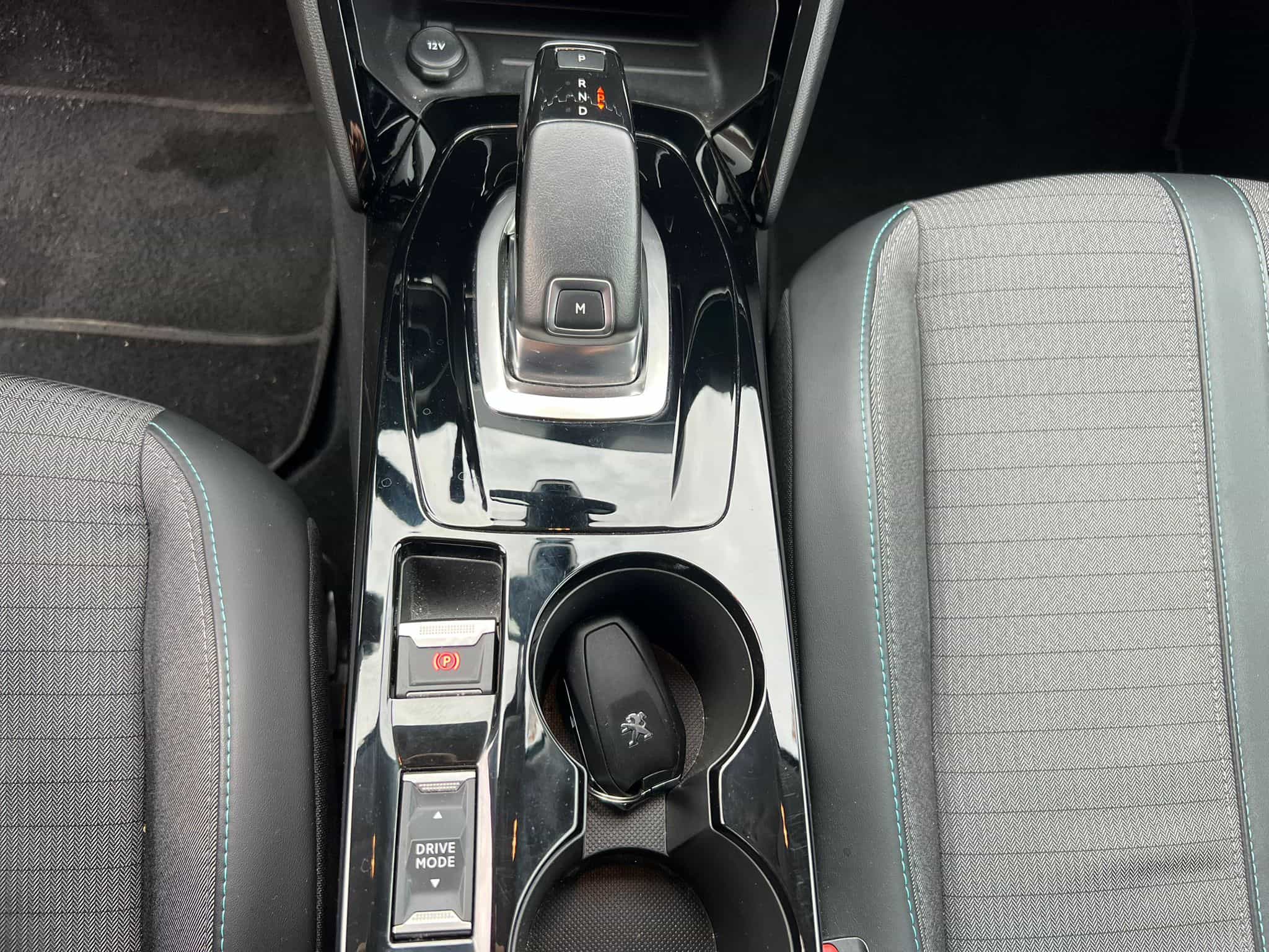 Peugeot 208 1.2 AUT.