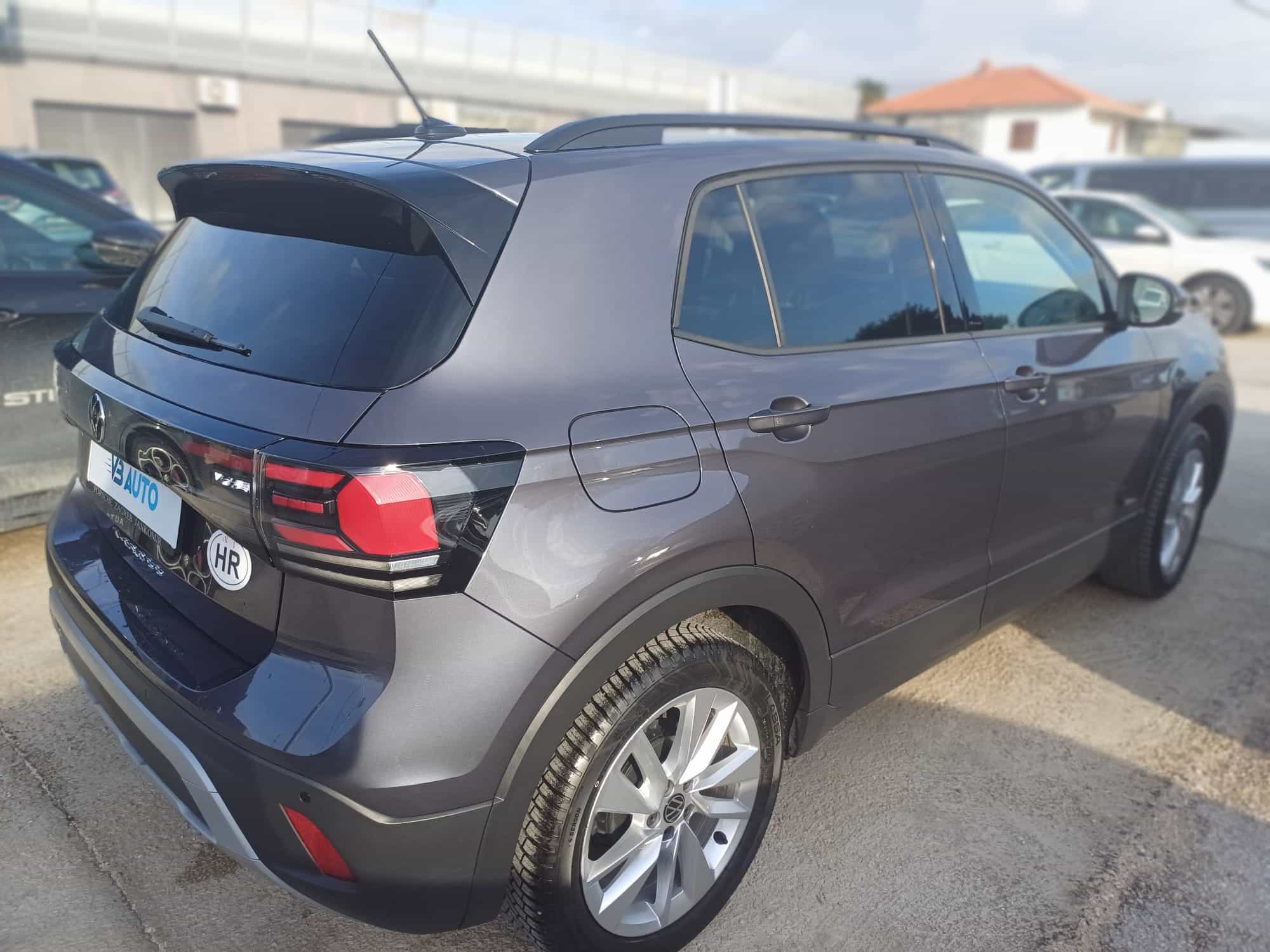 VW T-Cross 1,0 TSI | HR | SERVISNA | JAMSTVO |