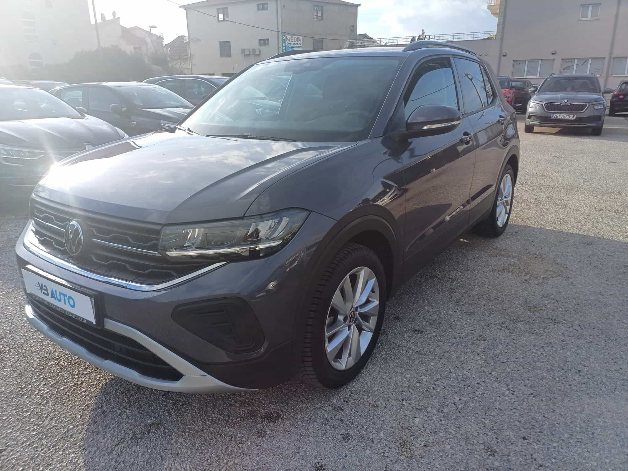 VW T-Cross 1,0 TSI | HR | SERVISNA | JAMSTVO |
