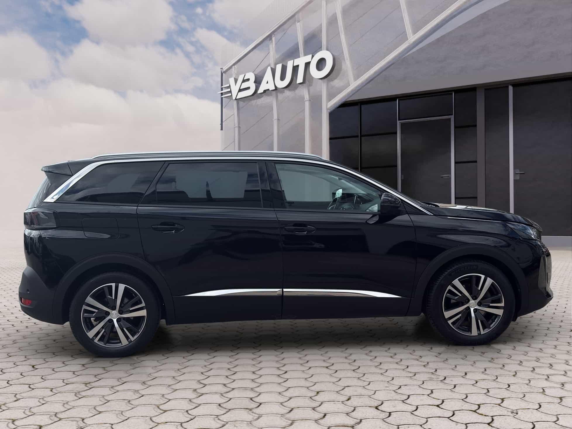 Peugeot 5008 1,5 BlueHDI AUT. | HR | SERVISNA | JAMSTVO |