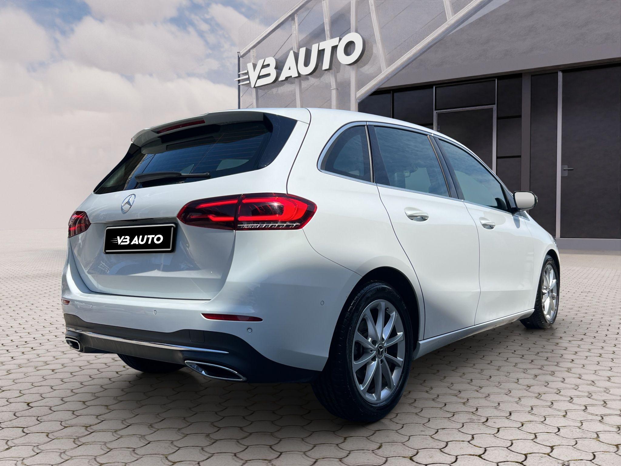 Mercedes-Benz B-klasa 200D AUT. | HR | SERVISNA | JAMSTVO