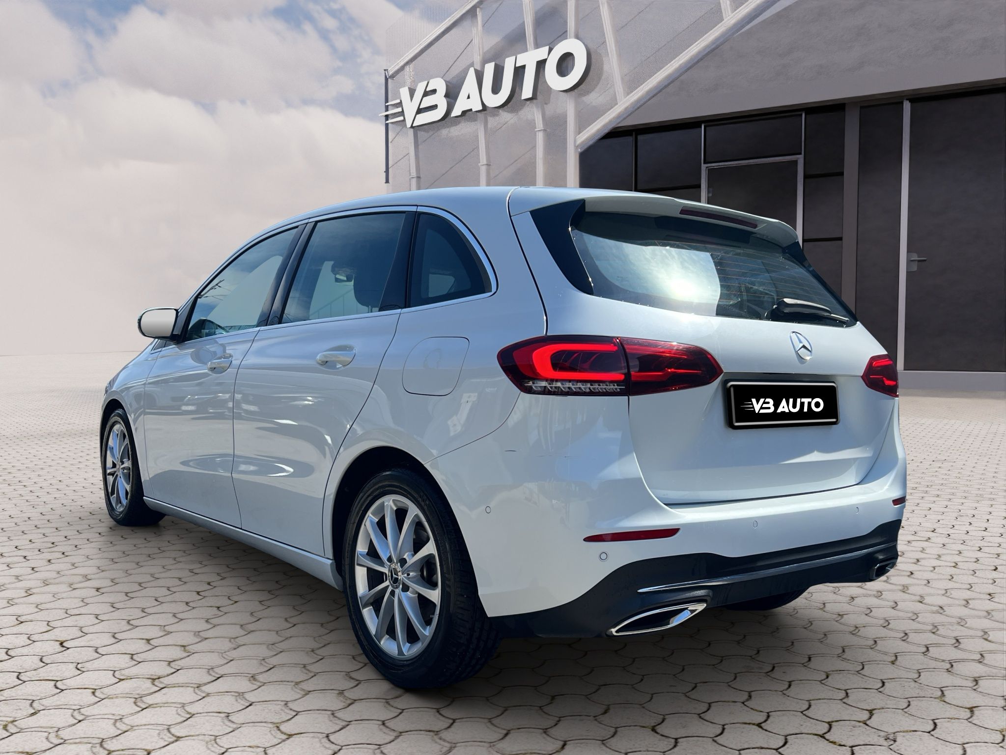 Mercedes-Benz B-klasa 200D AUT. | HR | SERVISNA | JAMSTVO