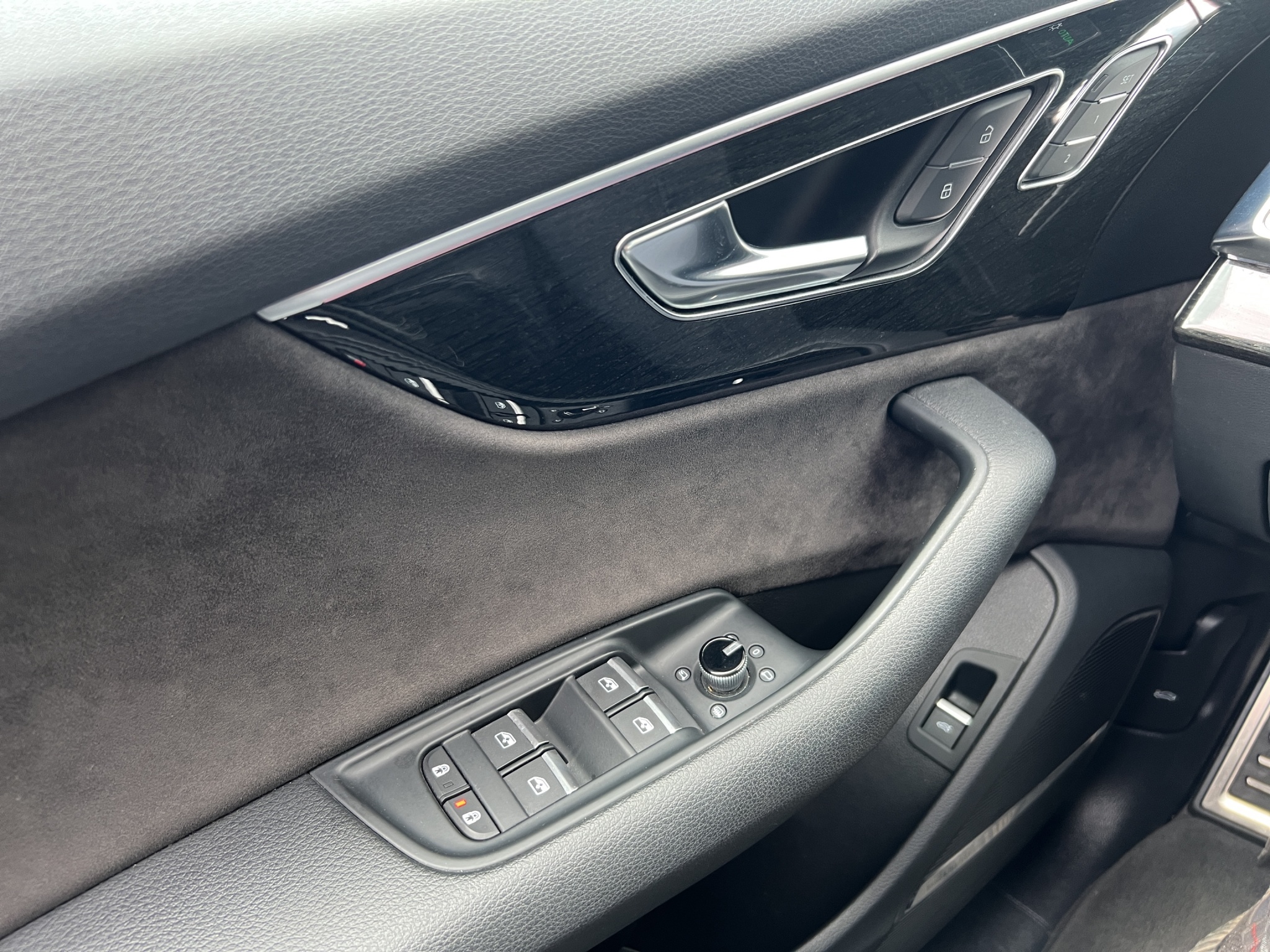 Audi Q8 5,0 TDI AUT HR| SERVISNA | JAMSTVO |