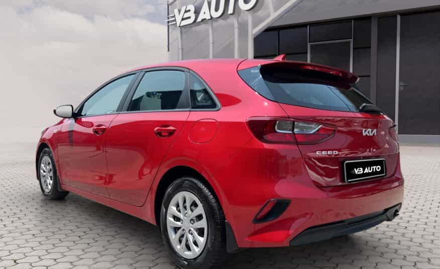 KIA Ceed 1.5 HR| SERVISNA | JAMSTVO |