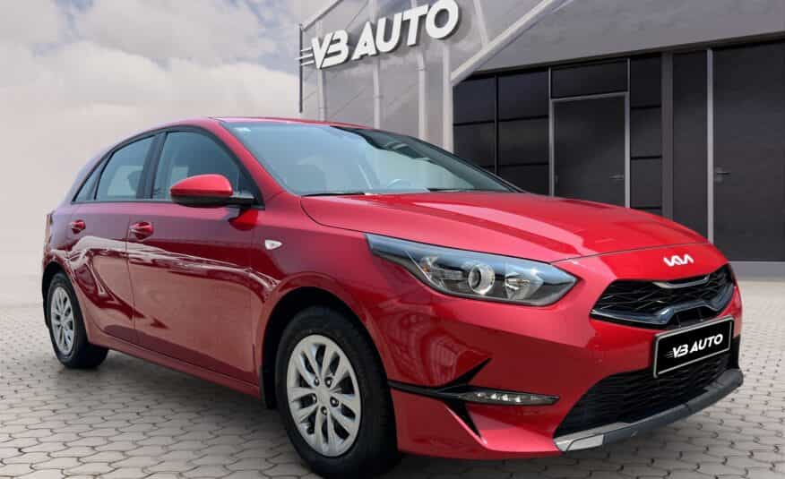 KIA Ceed 1.5 HR| SERVISNA | JAMSTVO |