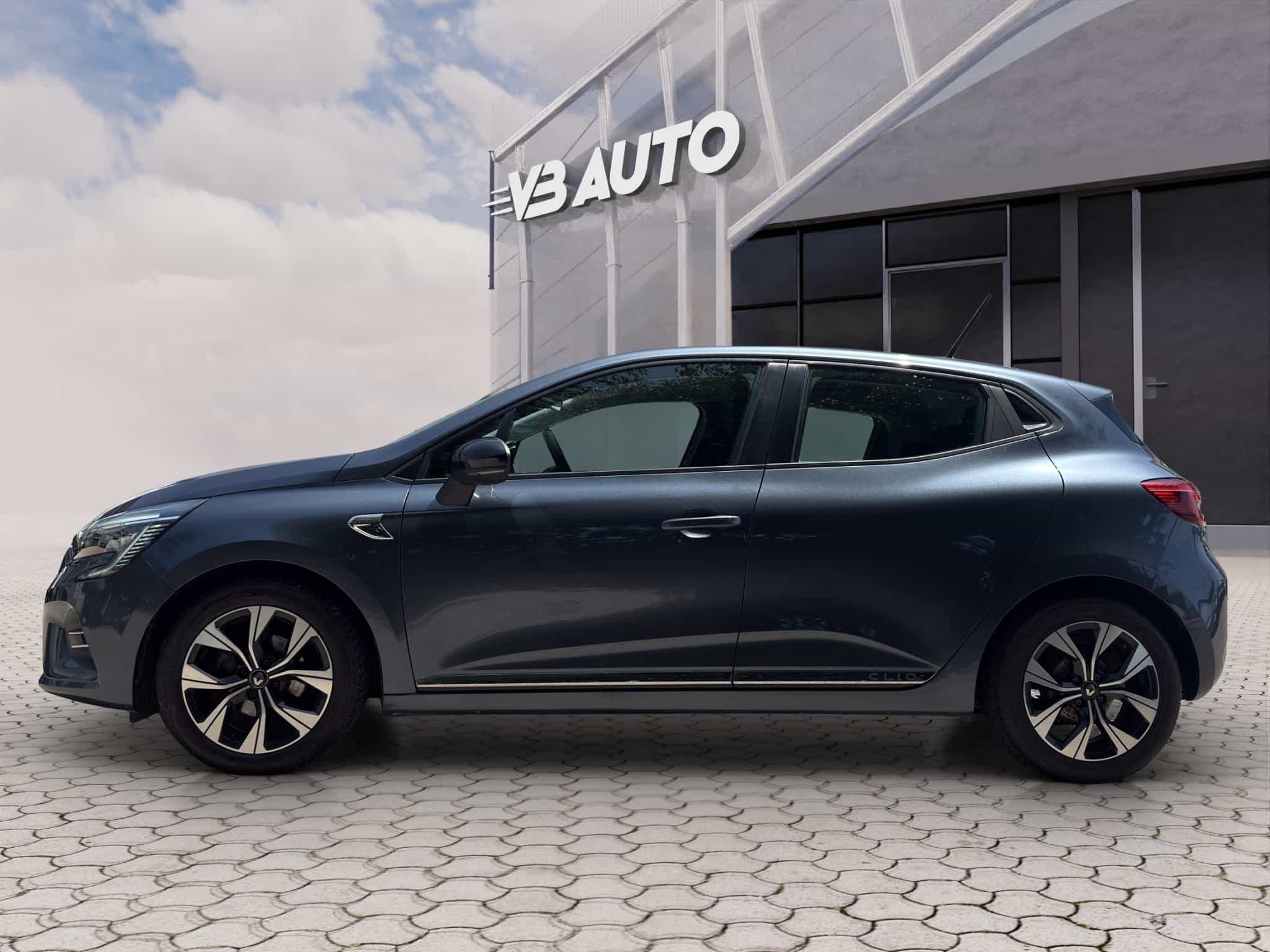 Renault Clio Limited TCe 90 HR | SERVISNA | JAMSTVO |