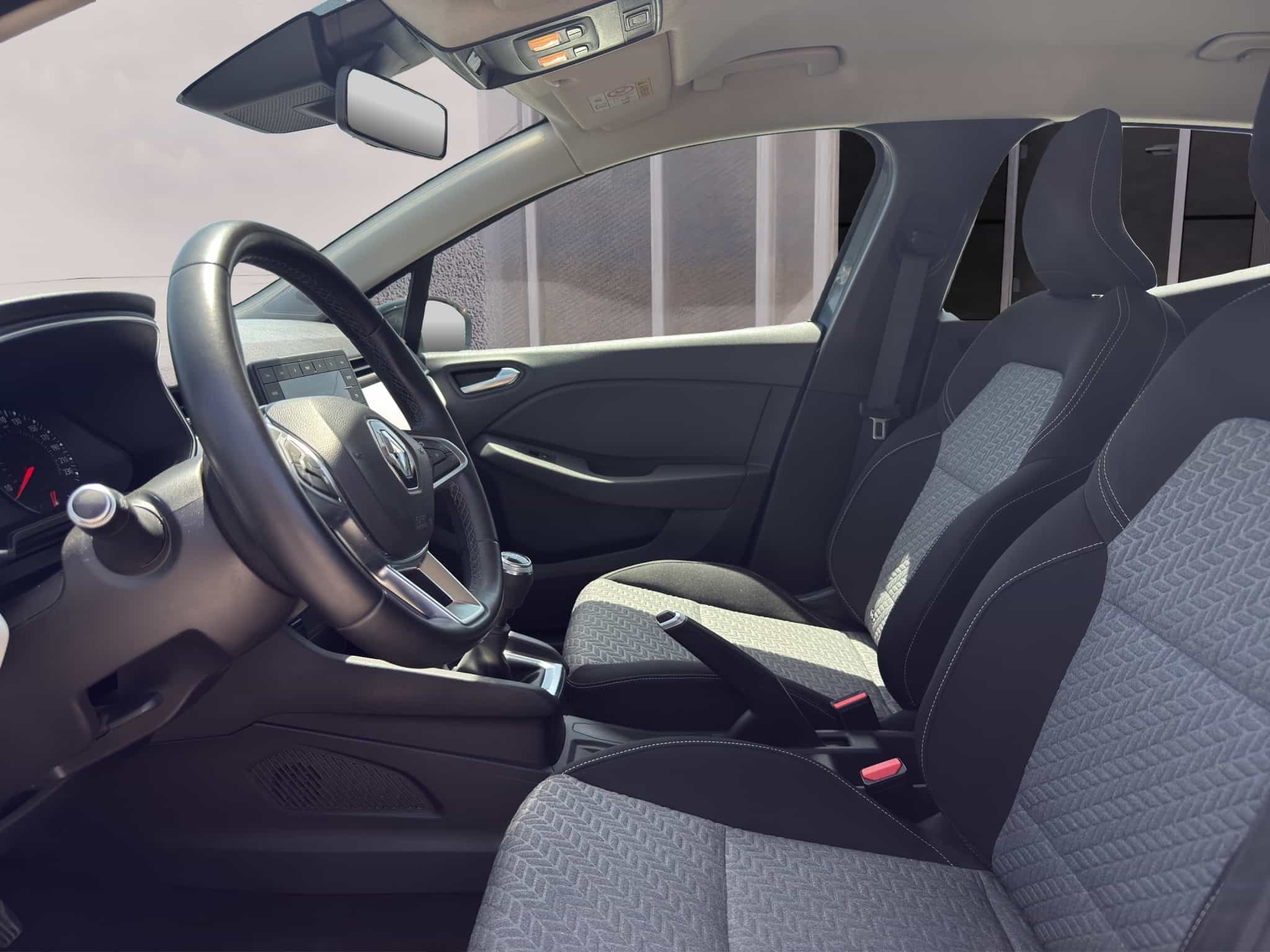 Renault Clio Limited TCe 90 HR | SERVISNA | JAMSTVO |