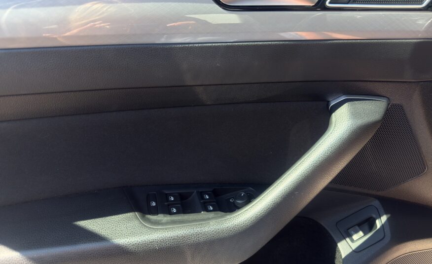 VW Passat 2,0 TDI AUT. | HR | SERVISNA | JAMSTVO